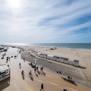 2 Bedrooms With Magnificent Seaview And Free Parking Appartement Oostende