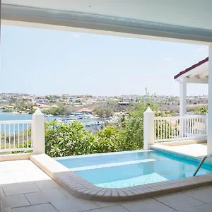  Villa Ariba